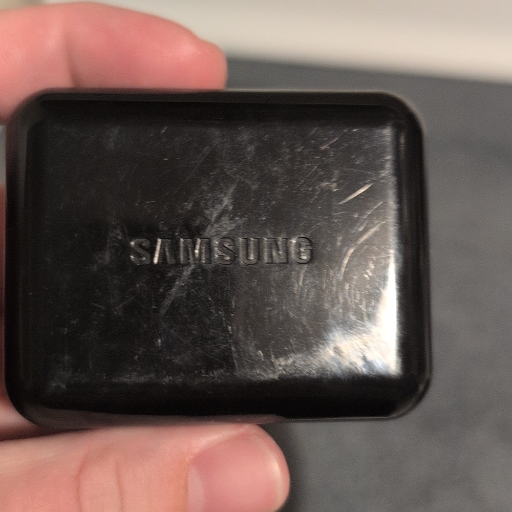 Samsung Galaxy Buds 2 Pro Matte Black Earbuds And Charging Case - Picture 14 of 16